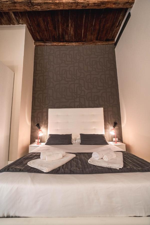 Palazzo Paladini - Luxury Suites In The Heart Of The Old Town Pizzo  Dış mekan fotoğraf