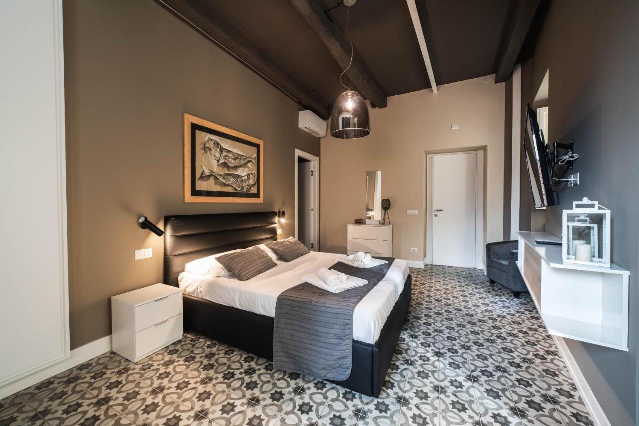 Palazzo Paladini - Luxury Suites In The Heart Of The Old Town Pizzo  Dış mekan fotoğraf